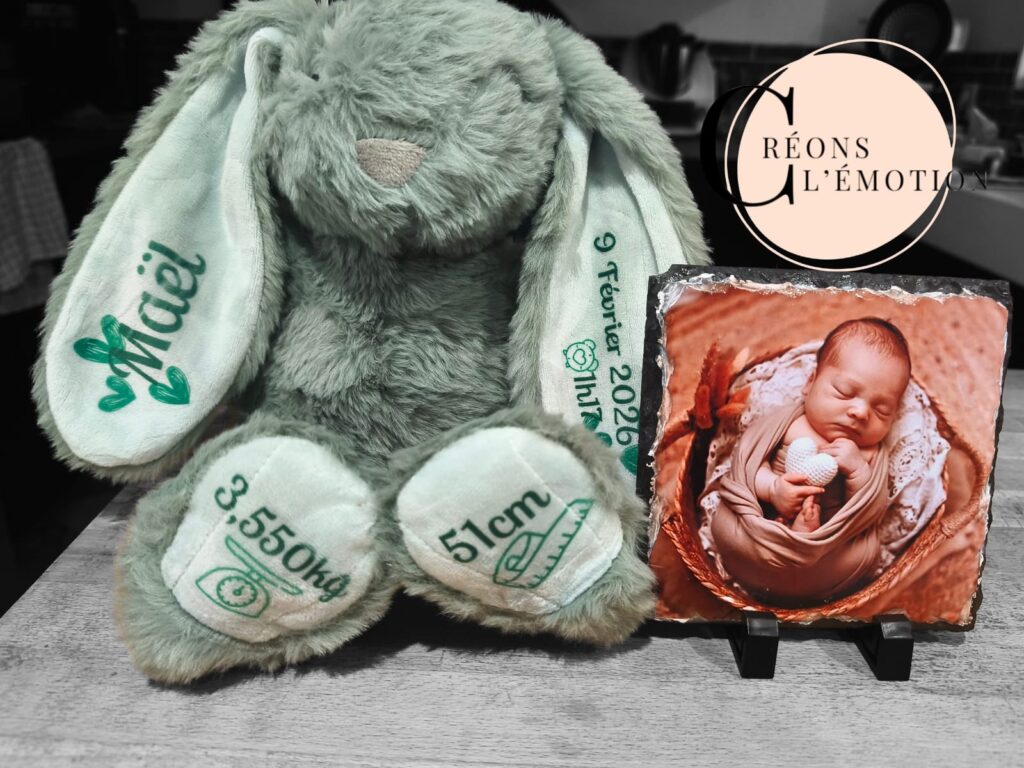 doudou personnalisé avec ardoise cadeau naissance
